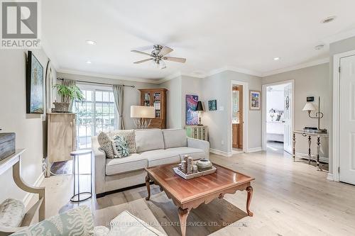 1242 Kensington Park Road, Oakville, ON - Indoor Photo Showing Living Room