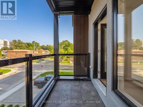 48 Atlee Avenue, Toronto (Birchcliffe-Cliffside), ON - Outdoor With Balcony With Exterior