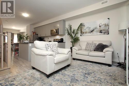 1703 Pleasure Valley Path, Oshawa, ON - Indoor Photo Showing Living Room