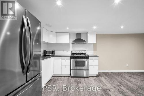 Lower - 1 Queen Isabella Crescent, Vaughan, ON - Indoor Photo Showing Kitchen