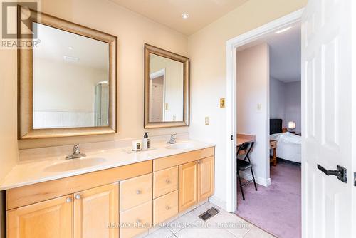 2582 Ambercroft Trail, Mississauga (Central Erin Mills), ON - Indoor Photo Showing Bathroom