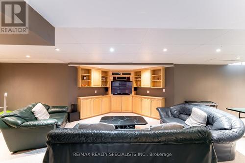 2582 Ambercroft Trail, Mississauga (Central Erin Mills), ON - Indoor Photo Showing Basement