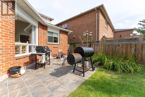 2582 Ambercroft Trail, Mississauga (Central Erin Mills), ON - Outdoor With Exterior