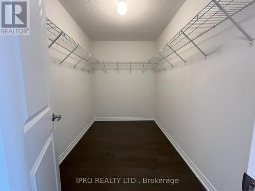 14 Ludlow Drive, Barrie, ON - Indoor With Storage