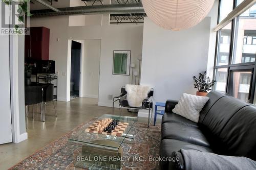 Ph7 - 363 Sorauren Avenue, Toronto (Roncesvalles), ON - Indoor Photo Showing Living Room