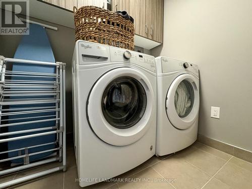 371 Wheat Boom Drive, Oakville, ON - Indoor Photo Showing Laundry Room