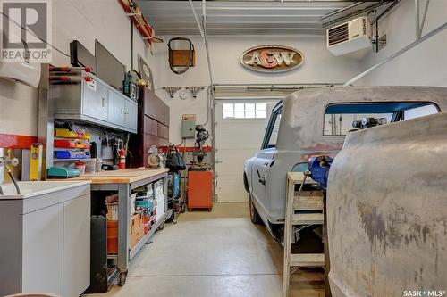 4824 Mccombie Crescent, Regina, SK - Indoor Photo Showing Garage