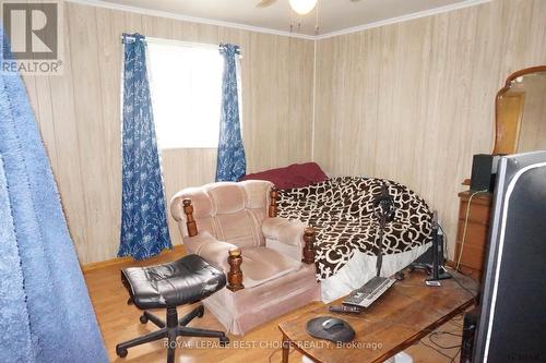 102 Lang Street, Cobalt, ON - Indoor Photo Showing Bedroom