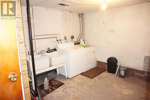 102 Lang Street, Cobalt, ON - Indoor Photo Showing Laundry Room