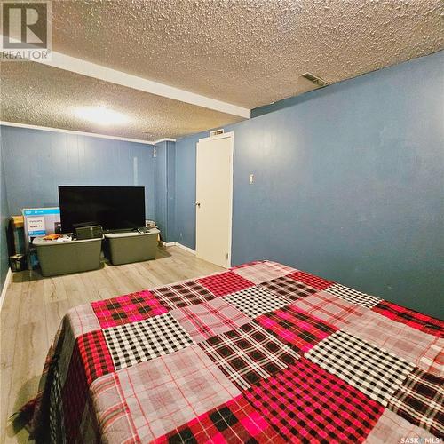 1802 102Nd Street, North Battleford, SK - Indoor Photo Showing Bedroom