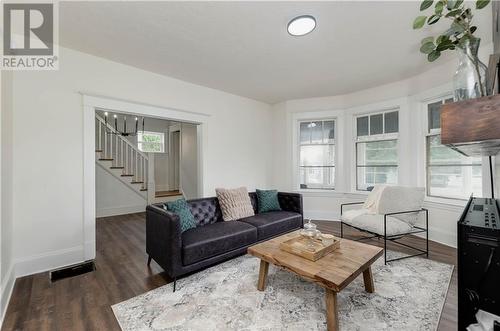 318 High Street, Moncton, NB - Indoor Photo Showing Living Room