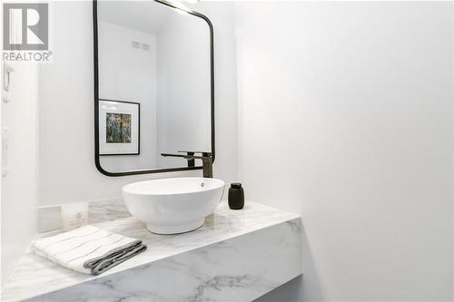 22 Annfield Court, Moncton, NB - Indoor Photo Showing Bathroom