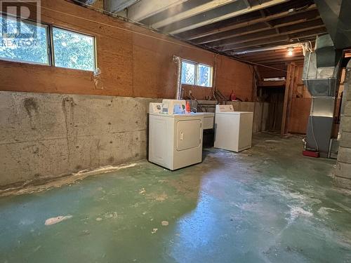 4833 Loen Avenue, Terrace, BC - Indoor Photo Showing Laundry Room