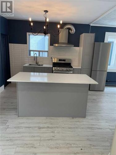 406 Roehampton Avenue, Toronto (Mount Pleasant East), ON - Indoor Photo Showing Kitchen With Double Sink