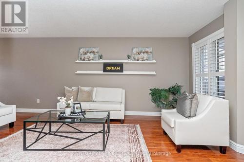 31 Zachary Drive, Brampton (Snelgrove), ON - Indoor Photo Showing Living Room