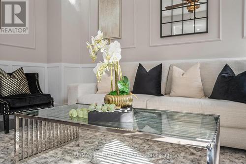 93 Truro Circle, Brampton (Northwest Brampton), ON - Indoor Photo Showing Living Room