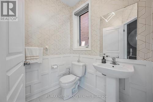 93 Truro Circle, Brampton (Northwest Brampton), ON - Indoor Photo Showing Bathroom