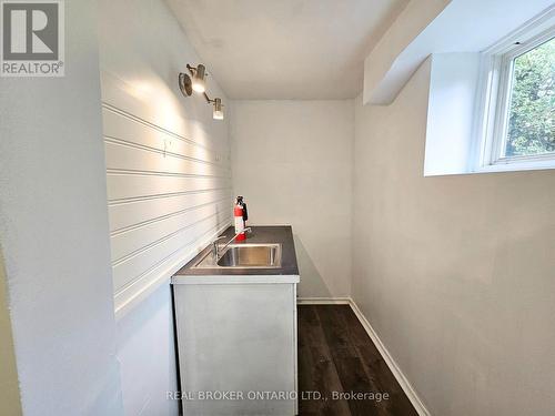 Lower - 1306 Leighland Road, Burlington, ON - Indoor Photo Showing Laundry Room