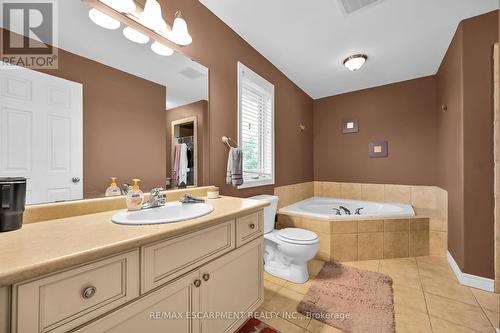 61 Provident Way, Hamilton (Mount Hope), ON - Indoor Photo Showing Bathroom