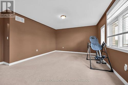 61 Provident Way, Hamilton (Mount Hope), ON - Indoor Photo Showing Other Room