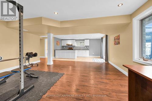 61 Provident Way, Hamilton (Mount Hope), ON - Indoor Photo Showing Other Room