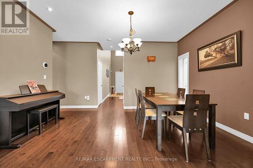 61 Provident Way, Hamilton (Mount Hope), ON - Indoor Photo Showing Dining Room