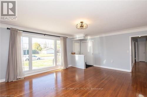 78 Gram Avenue, Welland, ON - Indoor Photo Showing Other Room