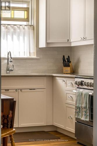 202A - 5 East 36Th Street, Hamilton (Raleigh), ON - Indoor Photo Showing Kitchen