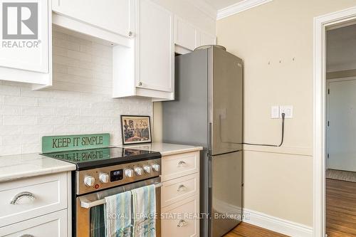 202A - 5 East 36Th Street, Hamilton (Raleigh), ON - Indoor Photo Showing Kitchen