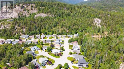 3300 10Th  Avenue, Castlegar, BC 