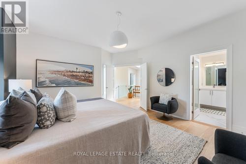 1 Hunt Club Drive, Toronto (Birchcliffe-Cliffside), ON - Indoor Photo Showing Bedroom