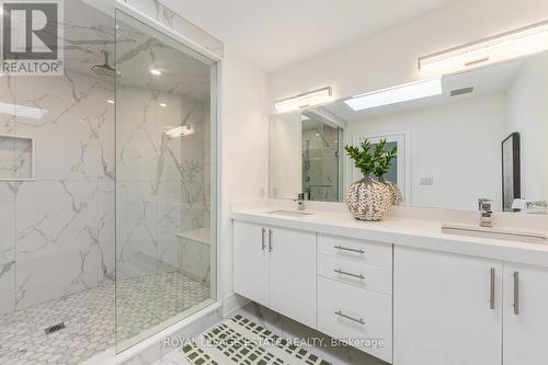 1 Hunt Club Drive, Toronto (Birchcliffe-Cliffside), ON - Indoor Photo Showing Bathroom