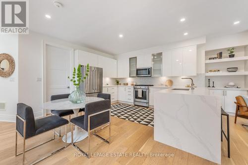 1 Hunt Club Drive, Toronto (Birchcliffe-Cliffside), ON - Indoor Photo Showing Kitchen With Upgraded Kitchen