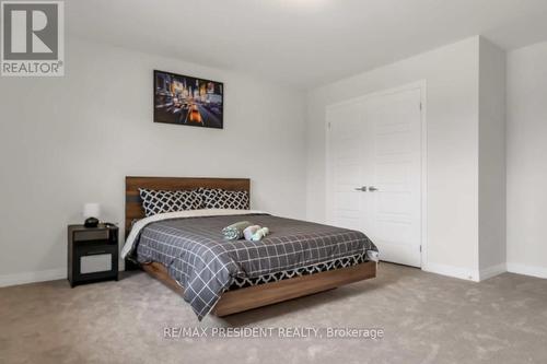 3716 Lakepoint Drive, Orillia, ON - Indoor Photo Showing Bedroom