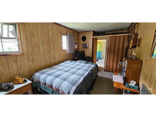 321 Kimberley  N Avenue, Greenwood, BC - Indoor Photo Showing Bedroom