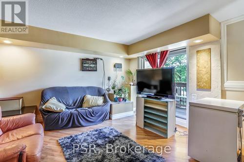 64 - 6780 Formentera Avenue, Mississauga (Meadowvale), ON - Indoor Photo Showing Living Room