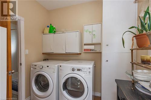 158 Third Avenue E, North Bay, ON - Indoor Photo Showing Laundry Room