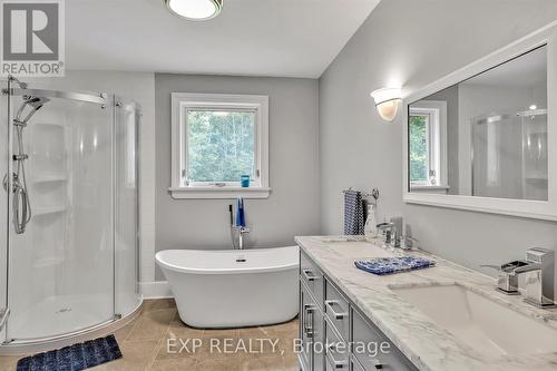 37 Waite Road, Kawartha Lakes, ON - Indoor Photo Showing Bathroom