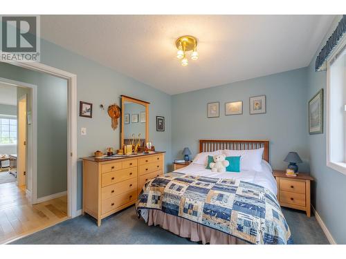 12700 Morrow Avenue, Summerland, BC - Indoor Photo Showing Bedroom