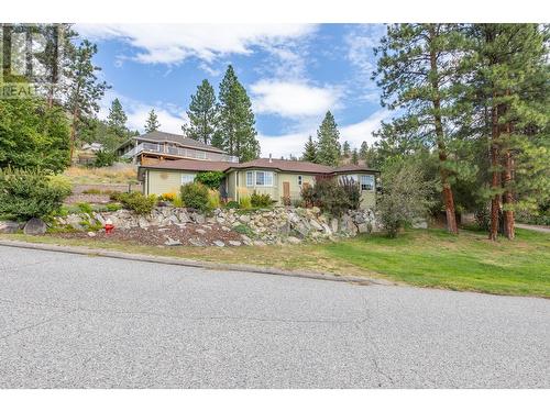 12700 Morrow Avenue, Summerland, BC - Outdoor