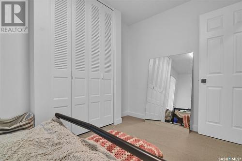 4822 Queen Street, Regina, SK - Indoor Photo Showing Bedroom