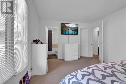 4822 Queen Street, Regina, SK - Indoor Photo Showing Bedroom