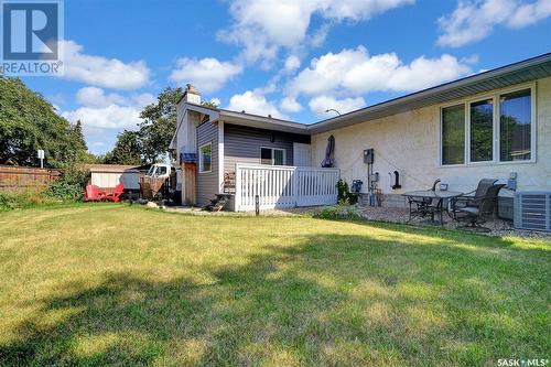 4822 Queen Street, Regina, SK - Outdoor With Deck Patio Veranda