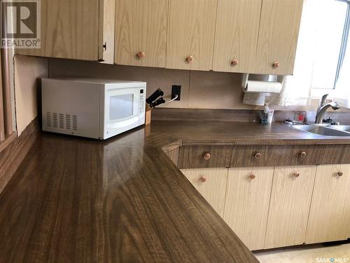 234 Northern Avenue, Canora, SK - Indoor Photo Showing Kitchen With Double Sink