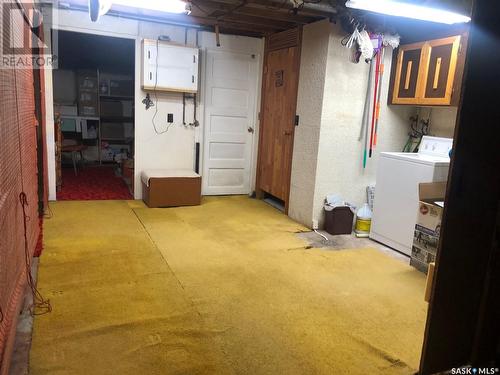 234 Northern Avenue, Canora, SK - Indoor Photo Showing Laundry Room