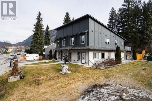 495 Columbia Avenue, Castlegar, BC 