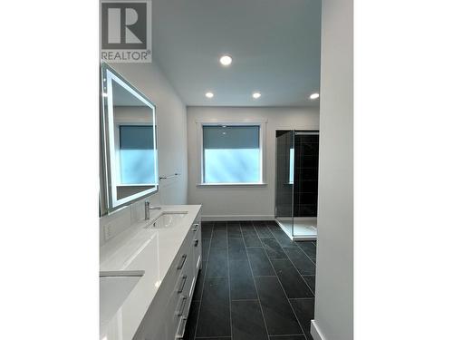 4109 Golden Place, Terrace, BC - Indoor Photo Showing Bathroom