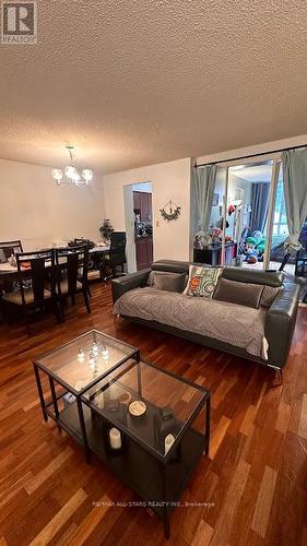 503 - 633 Bay Street, Toronto (Bay Street Corridor), ON - Indoor Photo Showing Living Room