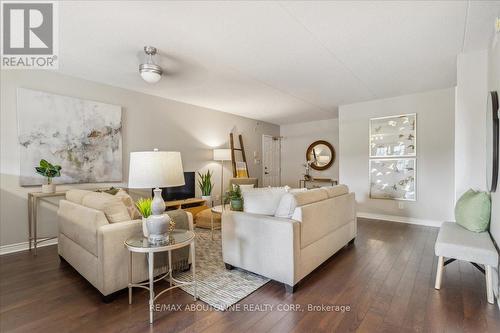 305 - 4005 Kilmer Drive, Burlington (Tansley), ON - Indoor Photo Showing Living Room