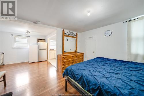 1143 Lincoln, Windsor, ON - Indoor Photo Showing Bedroom